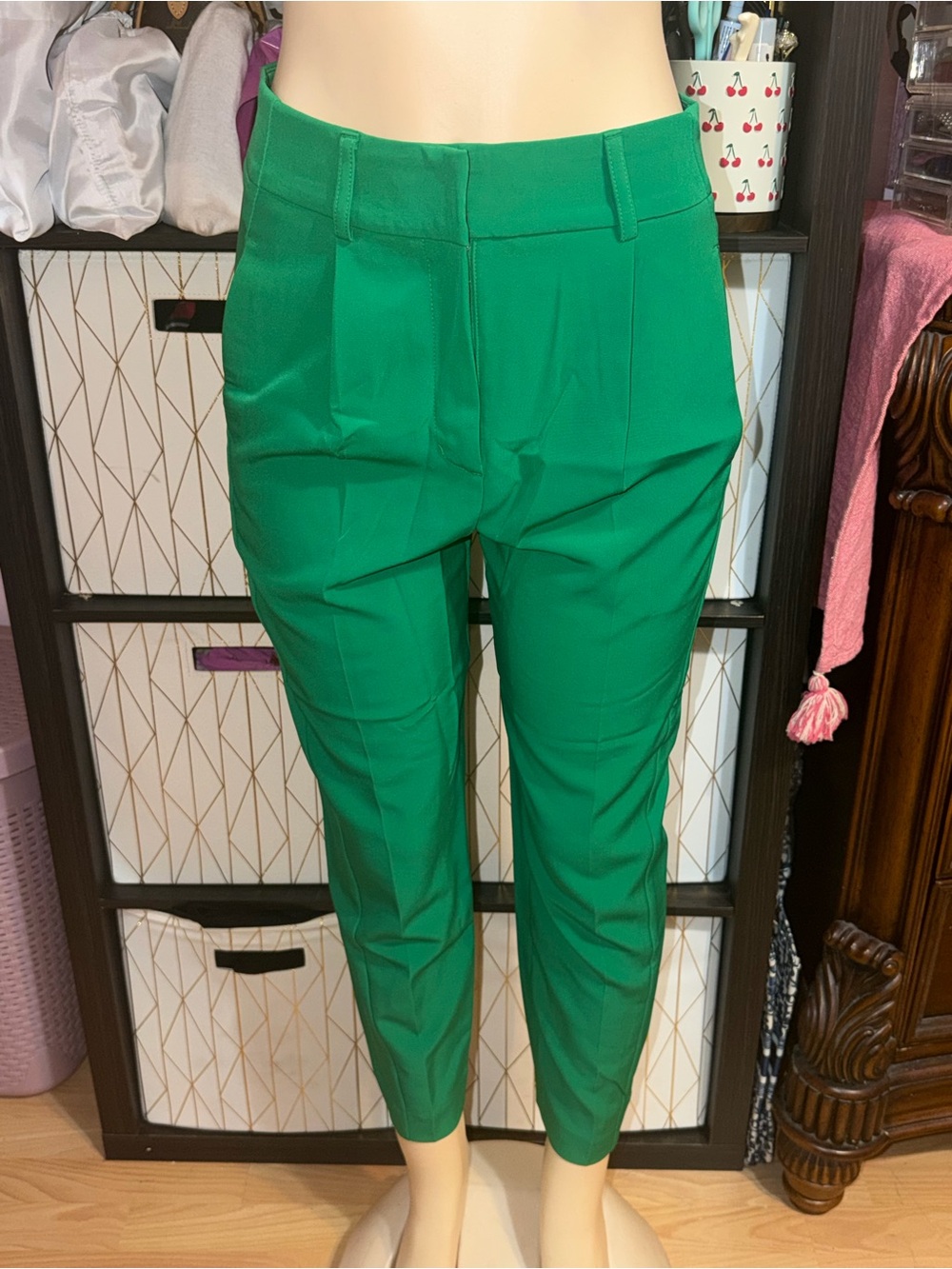 Express Cropped Ankle Trousers in Emerald Green